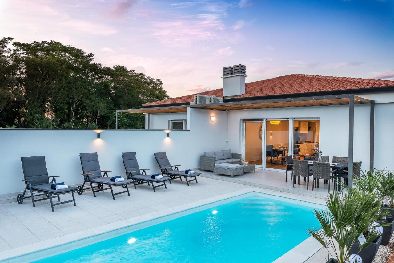 Villa Relax Home Sun Umag Bagian luar foto