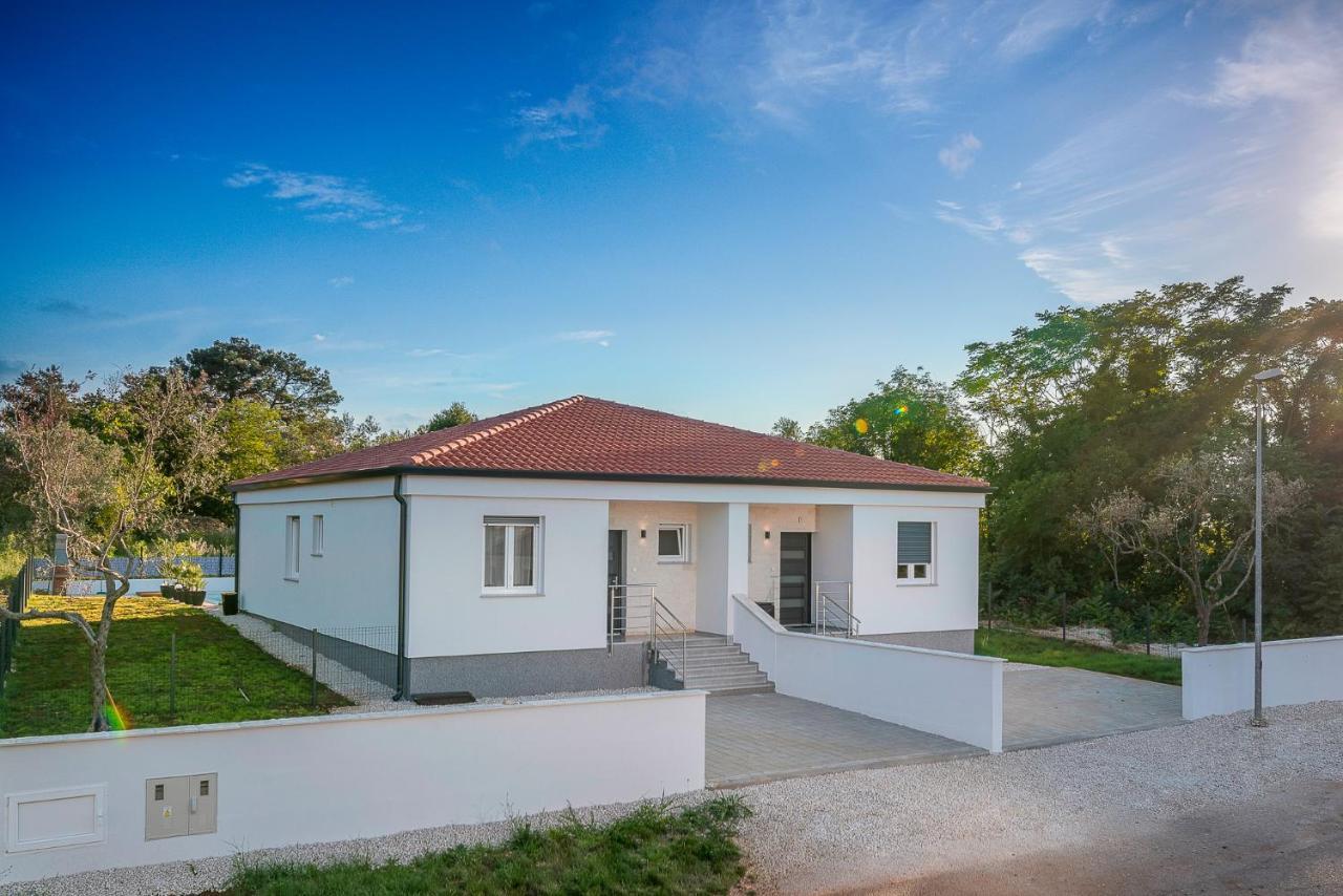 Villa Relax Home Sun Umag Bagian luar foto